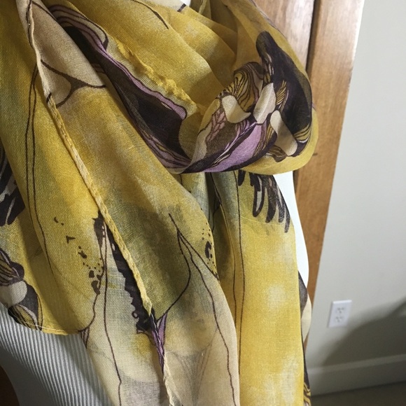 🛍️Floral yellow purple iris oblong poly scarf 21x62 - Picture 4 of 5